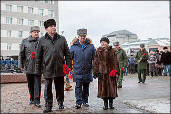 15 февраль 2016 г., Барнаул © Амител Вячеслав Мельников   Мемориальную доску в честь погибших военных открыли и освятили в Барнауле