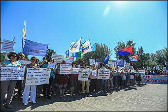 22 июня 2018 г., Барнаул. Екатерина Смолихина   Не хотим умирать на работе: пикет против пенсионной реформы в Барнауле