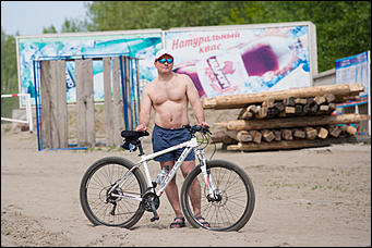 6 июнь 2016 г., Барнаул © Амител Вячеслав Мельников   Жара, река и люди: пляж в Барнауле перед открытием 