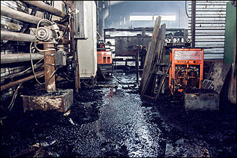 2 февраль 2016 г., Барнаул © Амител Вячеслав Мельников   Цех литейного завода после пожара