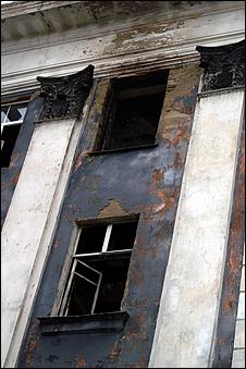 26 июля 2006 г., Барнаул   Пожар в химкорпусе АлтГУ,
фото Ольги Комиссаровой