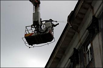 26 июля 2006 г., Барнаул   Пожар в химкорпусе АлтГУ,
фото Ольги Комиссаровой