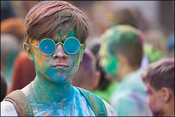 4 июль 2016 г., Барнаул © Амител Вячеслав Мельников   Праздник красок в "Солнечном ветре"