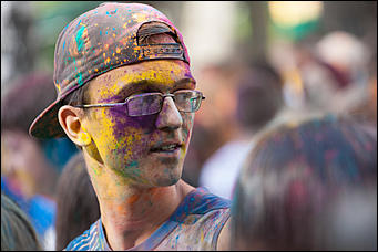 4 июль 2016 г., Барнаул © Амител Вячеслав Мельников   Праздник красок в "Солнечном ветре"