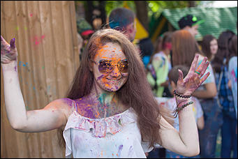 4 июль 2016 г., Барнаул © Амител Вячеслав Мельников   Праздник красок в "Солнечном ветре"