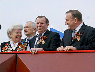 9 мая 2009 г., Барнаул   Парад Победы в Барнауле