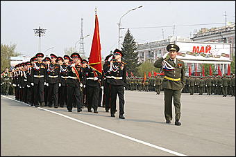 9 мая 2009 г., Барнаул   Парад Победы в Барнауле