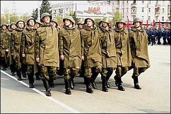 9 мая 2009 г., Барнаул   Парад Победы в Барнауле