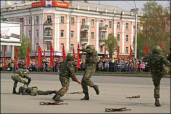 9 мая 2009 г., Барнаул   Парад Победы в Барнауле