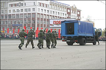 9 мая 2009 г., Барнаул   Парад Победы в Барнауле