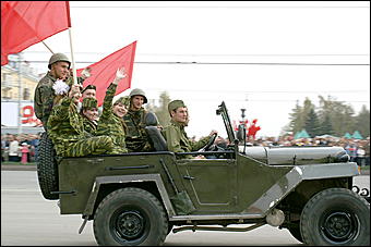 9 мая 2009 г., Барнаул   Парад Победы в Барнауле