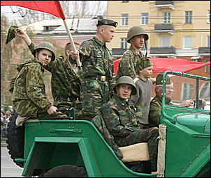 9 мая 2009 г., Барнаул   Парад Победы в Барнауле