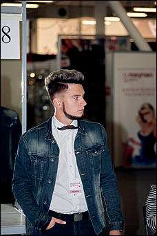 6 октябрь 2016 г., Барнаул © Амител Вячеслав Мельников   Невесты в завитках: конкурс стилистов на выставке "Индустрия красоты" в Барнауле