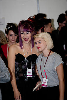 6 октябрь 2016 г., Барнаул © Амител Вячеслав Мельников   Невесты в завитках: конкурс стилистов на выставке "Индустрия красоты" в Барнауле