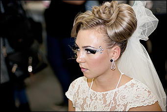 6 октябрь 2016 г., Барнаул © Амител Вячеслав Мельников   Невесты в завитках: конкурс стилистов на выставке "Индустрия красоты" в Барнауле