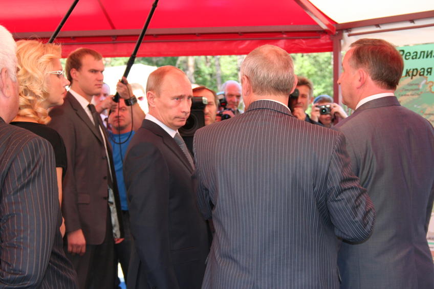 Приезд владимира. Лукашенко встреча с рабочими.