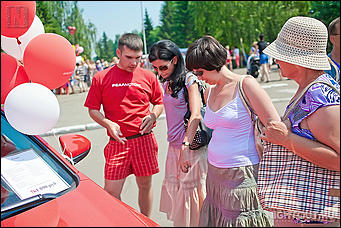 26 июня 2012 г., г. Бийск   Реал-Моторс крупнейший мультибрендовый автосалон в Алтайском крае принял участие в организации дня города Бийска
