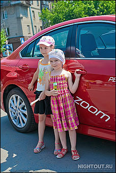 26 июня 2012 г., г. Бийск   Реал-Моторс крупнейший мультибрендовый автосалон в Алтайском крае принял участие в организации дня города Бийска