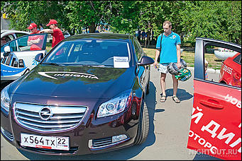 26 июня 2012 г., г. Бийск   Реал-Моторс крупнейший мультибрендовый автосалон в Алтайском крае принял участие в организации дня города Бийска