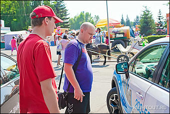 26 июня 2012 г., г. Бийск   Реал-Моторс крупнейший мультибрендовый автосалон в Алтайском крае принял участие в организации дня города Бийска