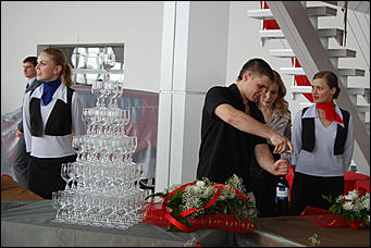 21 марта 2008 г., Барнаул   Открытие автосалона "Реал-Моторс"