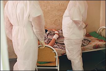 1 декабря 2021 г., Барнаул. Екатерина Смолихина   На гребне четвёртой волны. Фоторепортаж из главного ковидного госпиталя Алтайского края