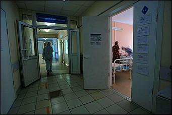 1 декабря 2021 г., Барнаул. Екатерина Смолихина   На гребне четвёртой волны. Фоторепортаж из главного ковидного госпиталя Алтайского края