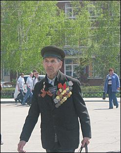 9 мая 2008 г. Барнаул   "Кольцо Победы"