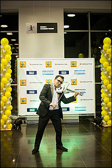    В краевой столице открылся уже второй автоцентр Renault.