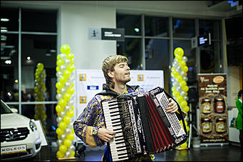    В краевой столице открылся уже второй автоцентр Renault.