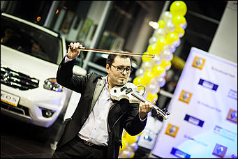    В краевой столице открылся уже второй автоцентр Renault.