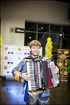    В краевой столице открылся уже второй автоцентр Renault.