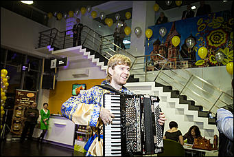    В краевой столице открылся уже второй автоцентр Renault.