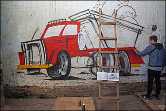 15 май 2016 г., Барнаул  © Амител Вячеслав Мельников   Таланты барнаульского андеграунда. Как проходила закрытая рэп-вечеринка с участием Словетского