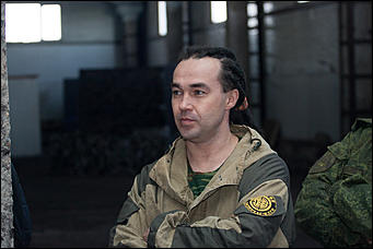 15 май 2016 г., Барнаул  © Амител Вячеслав Мельников   Таланты барнаульского андеграунда. Как проходила закрытая рэп-вечеринка с участием Словетского