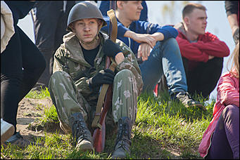4 май 2016 г., Барнаул   Отступать некуда, позади пл. Сахарова! Вторая репетиция "Битвы за Москву". Фоторепортаж