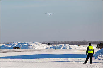 24 январь 2017 г., Барнаул © Амител Вячеслав Мельников   Чистота и порядок: где в Барнауле садятся и взлетают самолеты