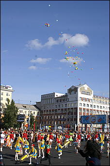 15 сентября 2007 г., Барнаул   Праздничное шествие «Родному краю посвящаем»
