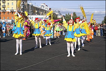 15 сентября 2007 г., Барнаул   Праздничное шествие «Родному краю посвящаем»