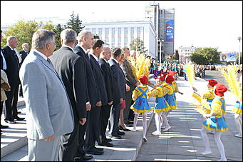 15 сентября 2007 г., Барнаул   Праздничное шествие «Родному краю посвящаем»