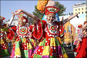 15 сентября 2007 г., Барнаул   Праздничное шествие «Родному краю посвящаем»