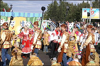 15 сентября 2007 г., Барнаул   Праздничное шествие «Родному краю посвящаем»