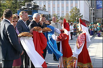 15 сентября 2007 г., Барнаул   Праздничное шествие «Родному краю посвящаем»