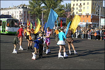 15 сентября 2007 г., Барнаул   Праздничное шествие «Родному краю посвящаем»