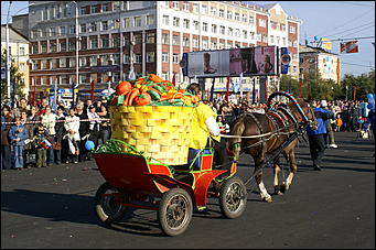 15 сентября 2007 г., Барнаул   Праздничное шествие «Родному краю посвящаем»