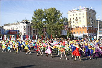 15 сентября 2007 г., Барнаул   Праздничное шествие «Родному краю посвящаем»