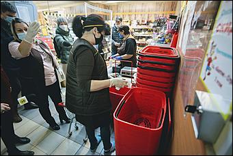 6 октября 2020 г., Барнаул   Маска или штраф. Роспотребнадзор напомнил, как в пандемию должна идти торговля