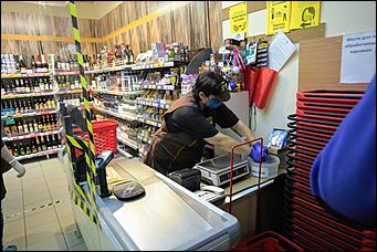 6 октября 2020 г., Барнаул   Маска или штраф. Роспотребнадзор напомнил, как в пандемию должна идти торговля