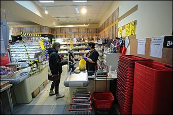 6 октября 2020 г., Барнаул   Маска или штраф. Роспотребнадзор напомнил, как в пандемию должна идти торговля