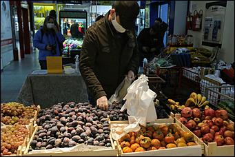 6 октября 2020 г., Барнаул   Маска или штраф. Роспотребнадзор напомнил, как в пандемию должна идти торговля